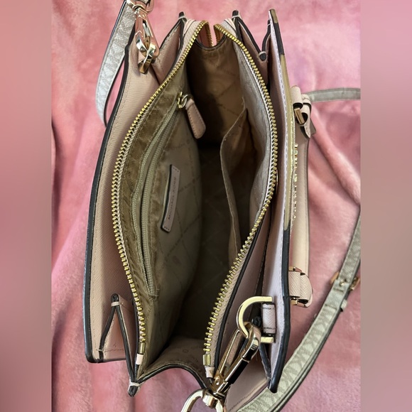 Michael Kors Crossbody Bag - Picture 10 of 12